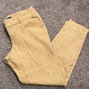 Old Navy Yellow Patterned Pixie Pants